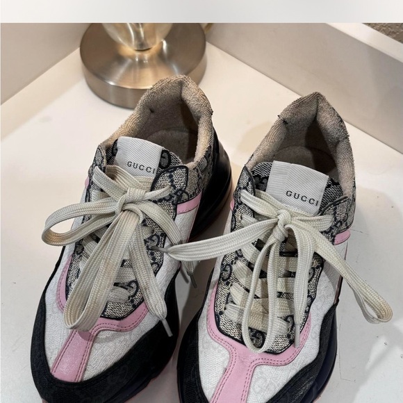 Gucci Pink and Black Sneakers for Stylish Comfort - Picture 1 of 2